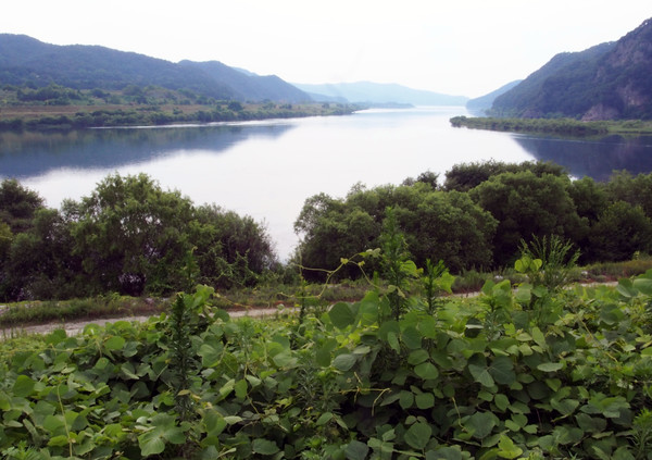  남한강 수계. 남한강 수로를 따라 충주와 원주 조창에 보관한 세곡을 서울 경창으로 운송하였다.(사진촬영 :서홍렬 기자)