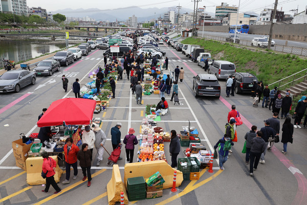 4월 23일 원주 농업인 새벽시장