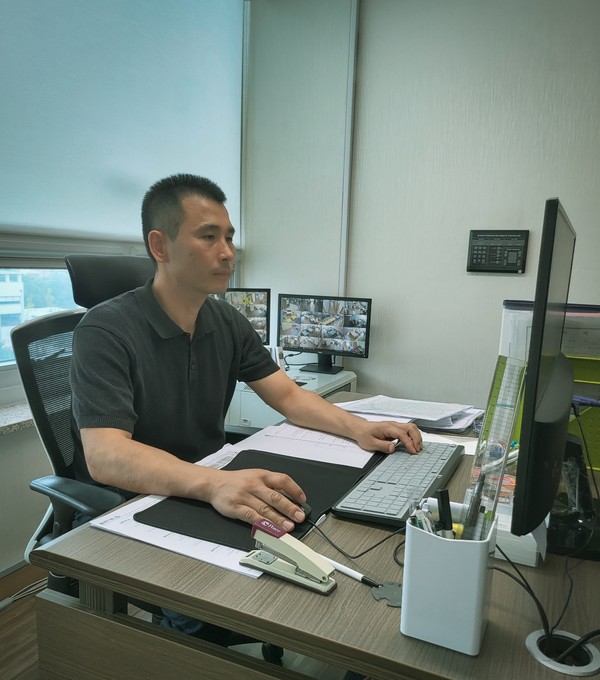 [사랑마을요양원 황인복 대표 = 김영통 기자 제공]