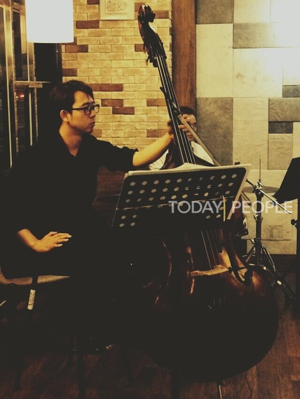     윤도경 더블 베이시스트